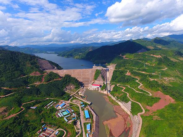公司参建的老挝南欧江七级水电站航拍.jpg