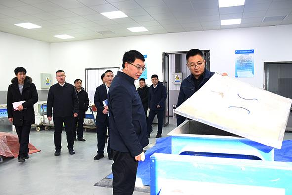 公司党委书记、董事长杨铭钦带队到试验中心督导检查春节前安全生产工作.jpg