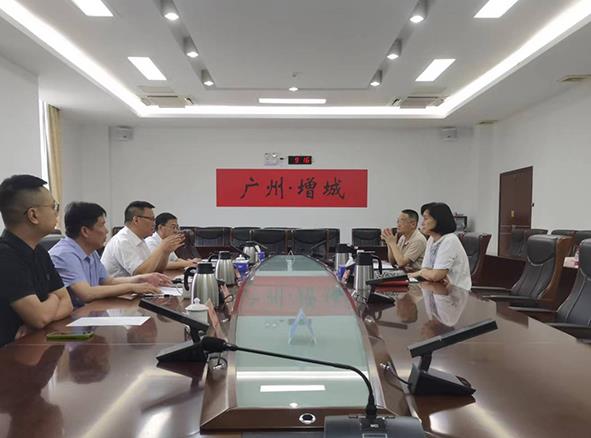 石峰带队拜访广州市增城区副区长罗迎 杨建平 摄.jpg